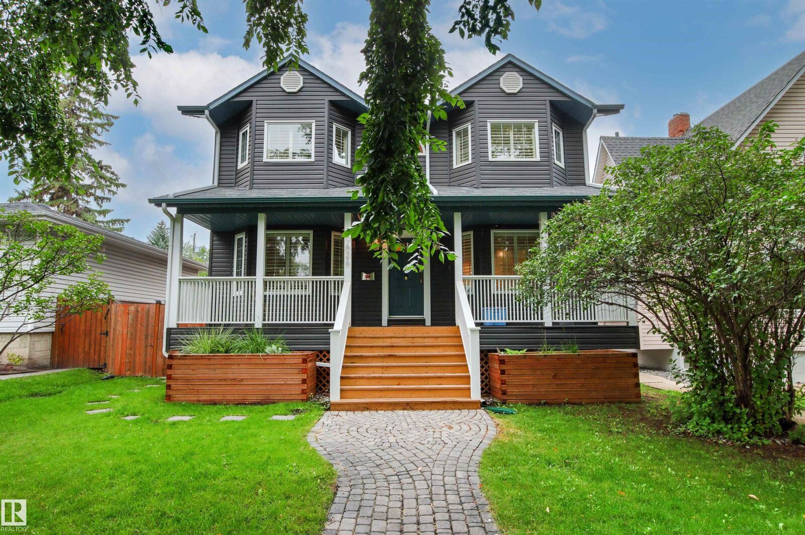 Property Photo:  10626 125 Street NW  AB T5N 1T6 
