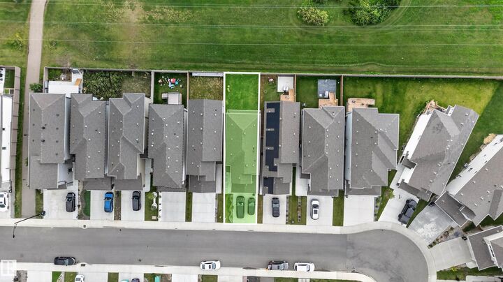 Property Photo: 1676 27 Street NW AB T6T 2T8