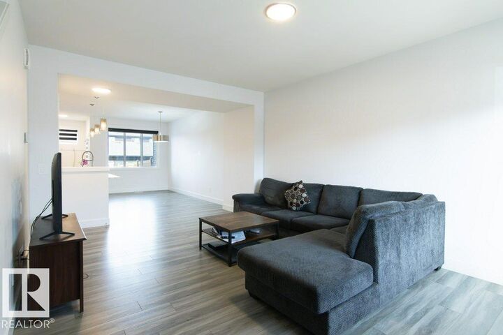 Property Photo:  1434 Keswick Drive SW  AB T6W 4T9 