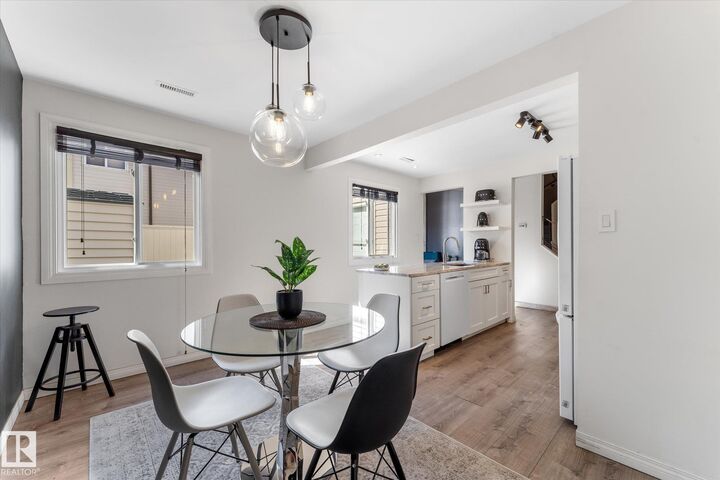 281 Lancaster Terrace NW — photo 1