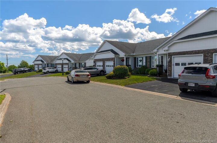 Property Photo: 13 White House Court NB E2M 5Z8
