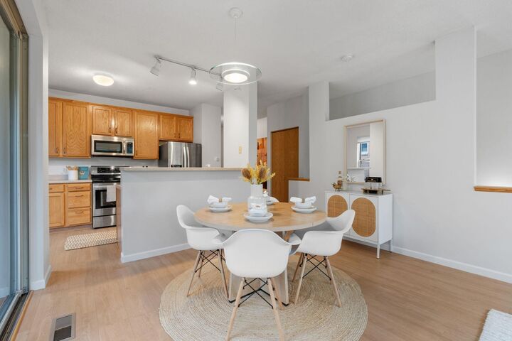 Property Photo: 580 N 2nd Street MN 55401