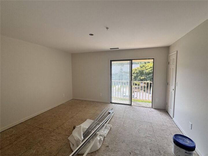 Property Photo: 732 Hanover Lane SE GA 30067