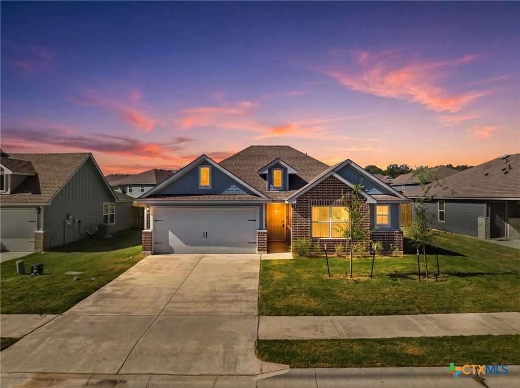 Property Photo: 1916 Deodar Drive TX 76513