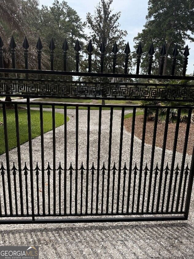 Property Photo: 310 Lee Boulevard GA 31405