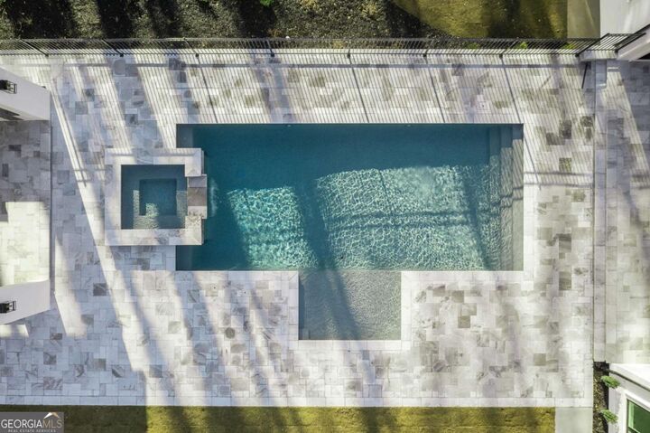 Property Photo: 5211 Powers Ferry Road GA 30327
