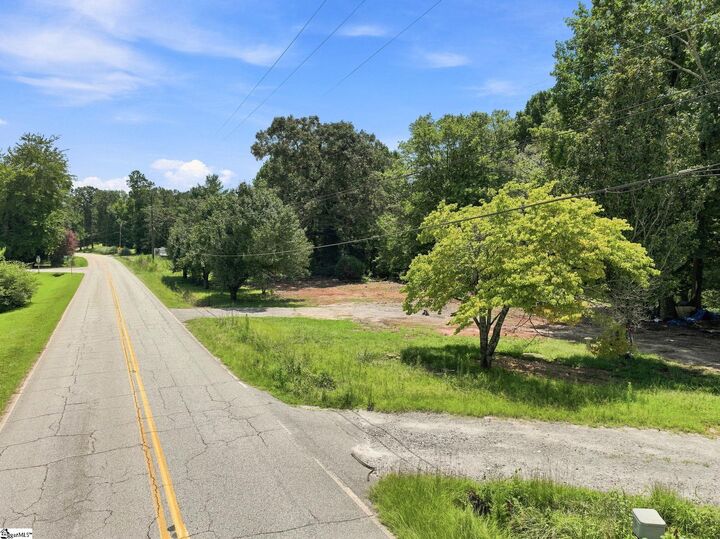 Property Photo: 170 Singing Pines Road SC 29678