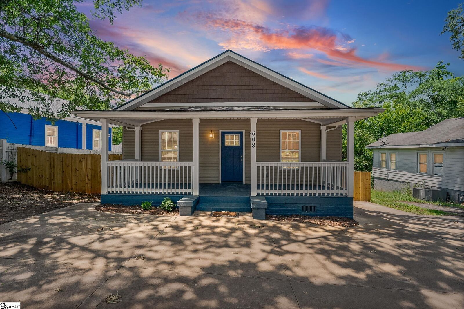 Property Photo: 608 Easley Bridge Road SC 29611