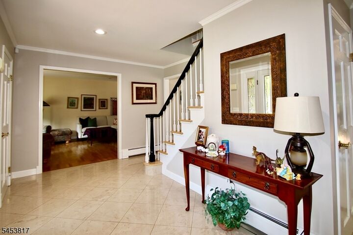 Property Photo:  9 Watch Hill Rd  NJ 07430 