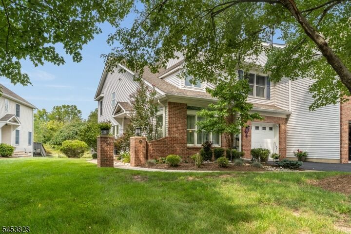 Property Photo:  28 Pond Ridge Dr  NJ 08809 