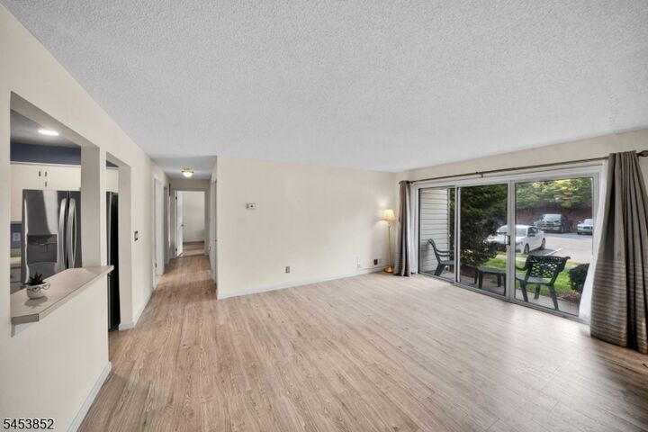 Property Photo:  178 Robertson Way  NJ 07035 