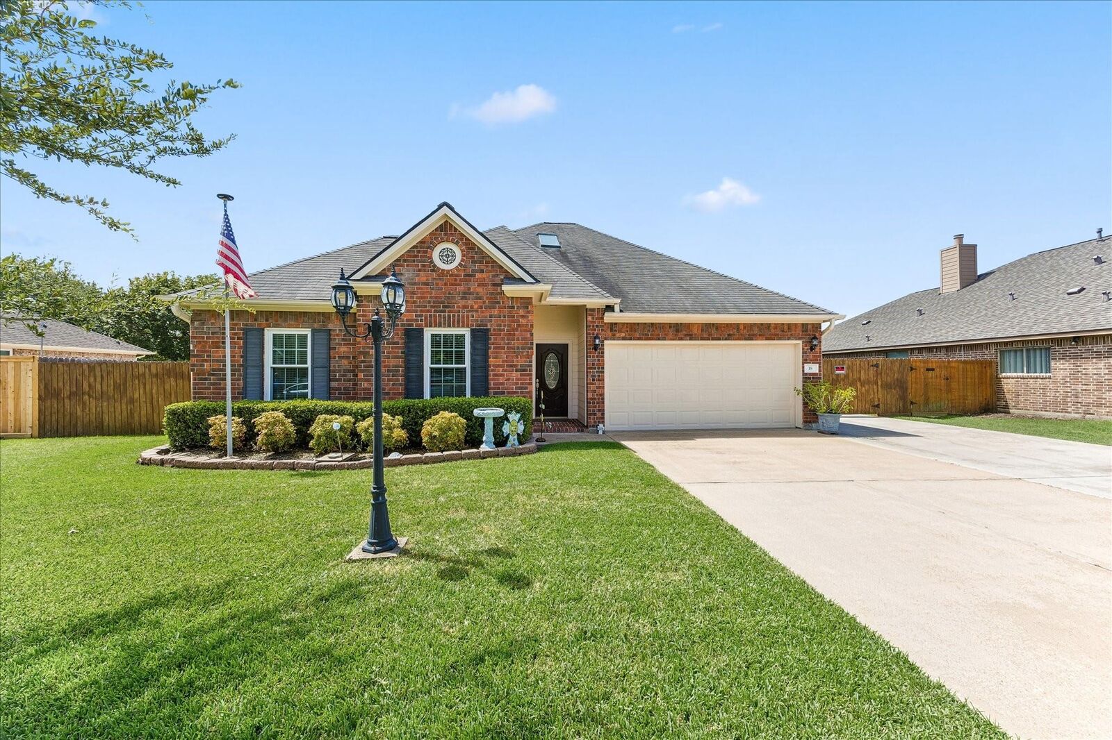 Property Photo: 18 Prairie Knoll Drive TX 77510