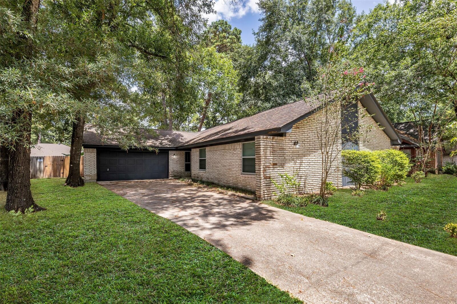 Property Photo:  2023 Shadow Rock Drive  TX 77339 