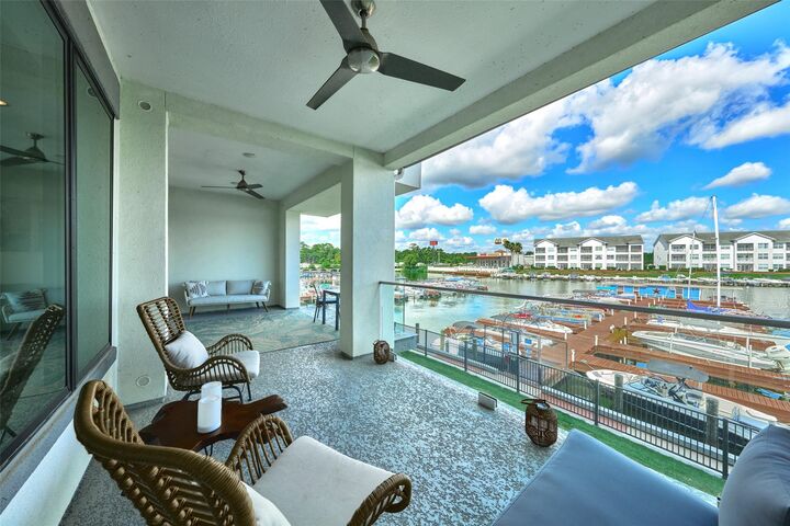 Property Photo:  199 Waterpoint Court 104  TX 77356 
