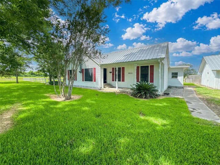 Property Photo: 18021 Dace Lane TX 77511