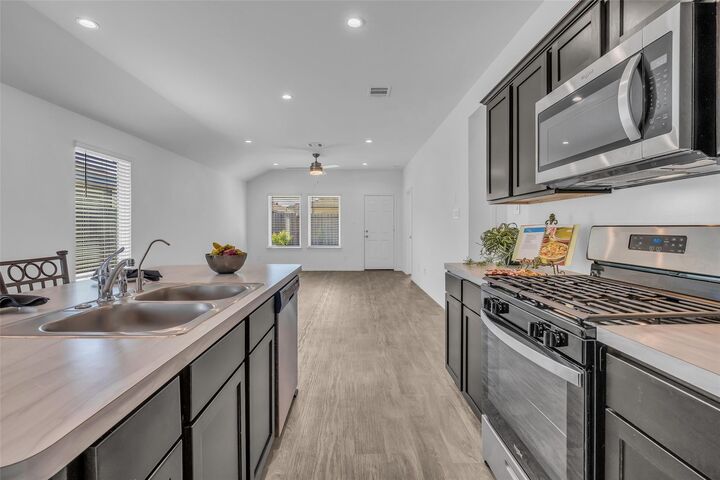 Property Photo: 14129 Upper Gardenia Lane TX 77372