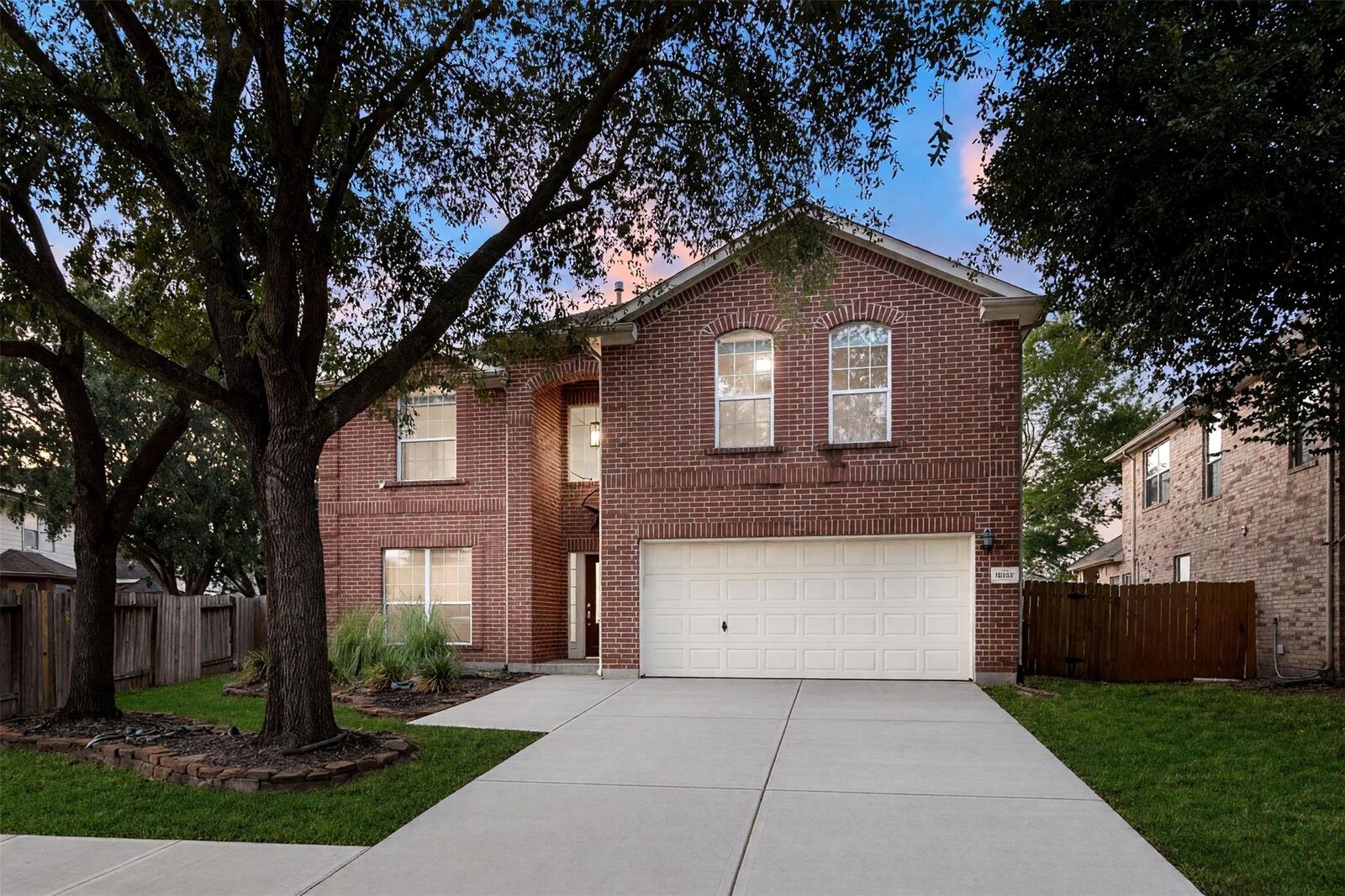 Property Photo:  4418 Bridgestone Cedar Drive  TX 77388 