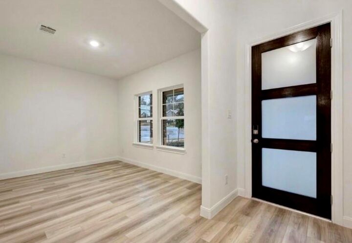 Property Photo: 1927 Darlington Oak Drive TX 77304