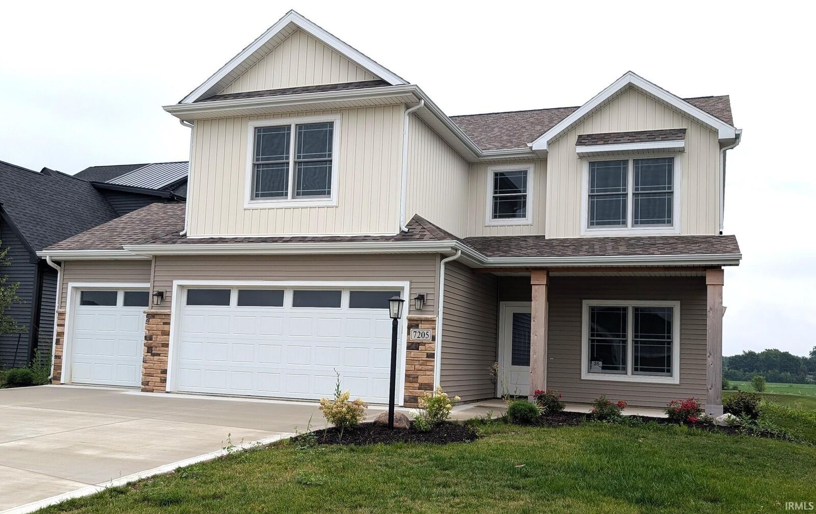 Property Photo:  7205 Starks Boulevard  IN 46816-2711 
