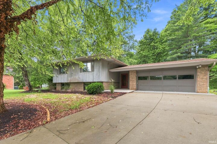 Property Photo:  2202 Belhaven Court  IN 47401 