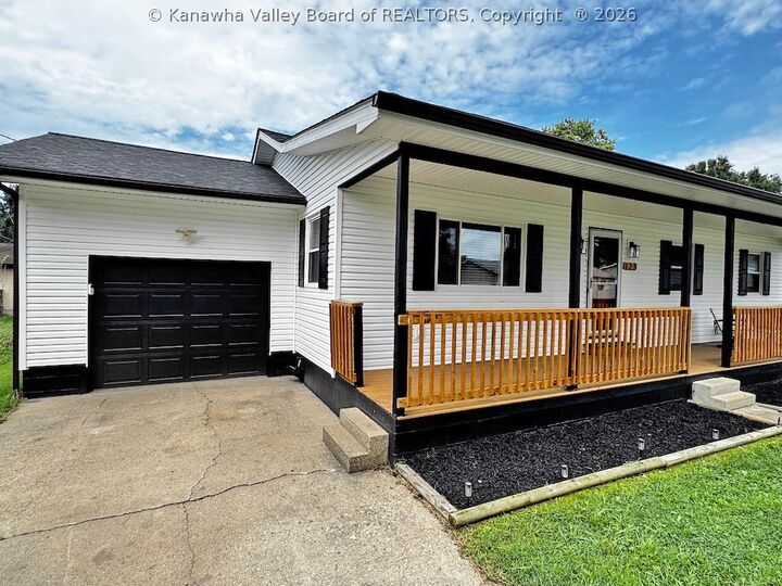 Property Photo:  123 Dawn Hts  WV 25560 