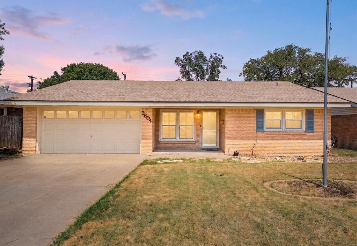Property Photo: 2604 49th Street TX 79413