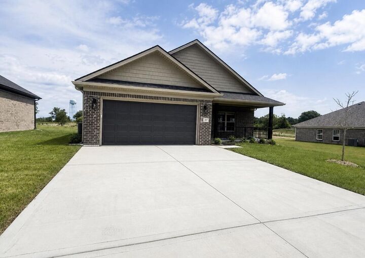 Property Photo: 307 Cinchpost Circle KY 40744