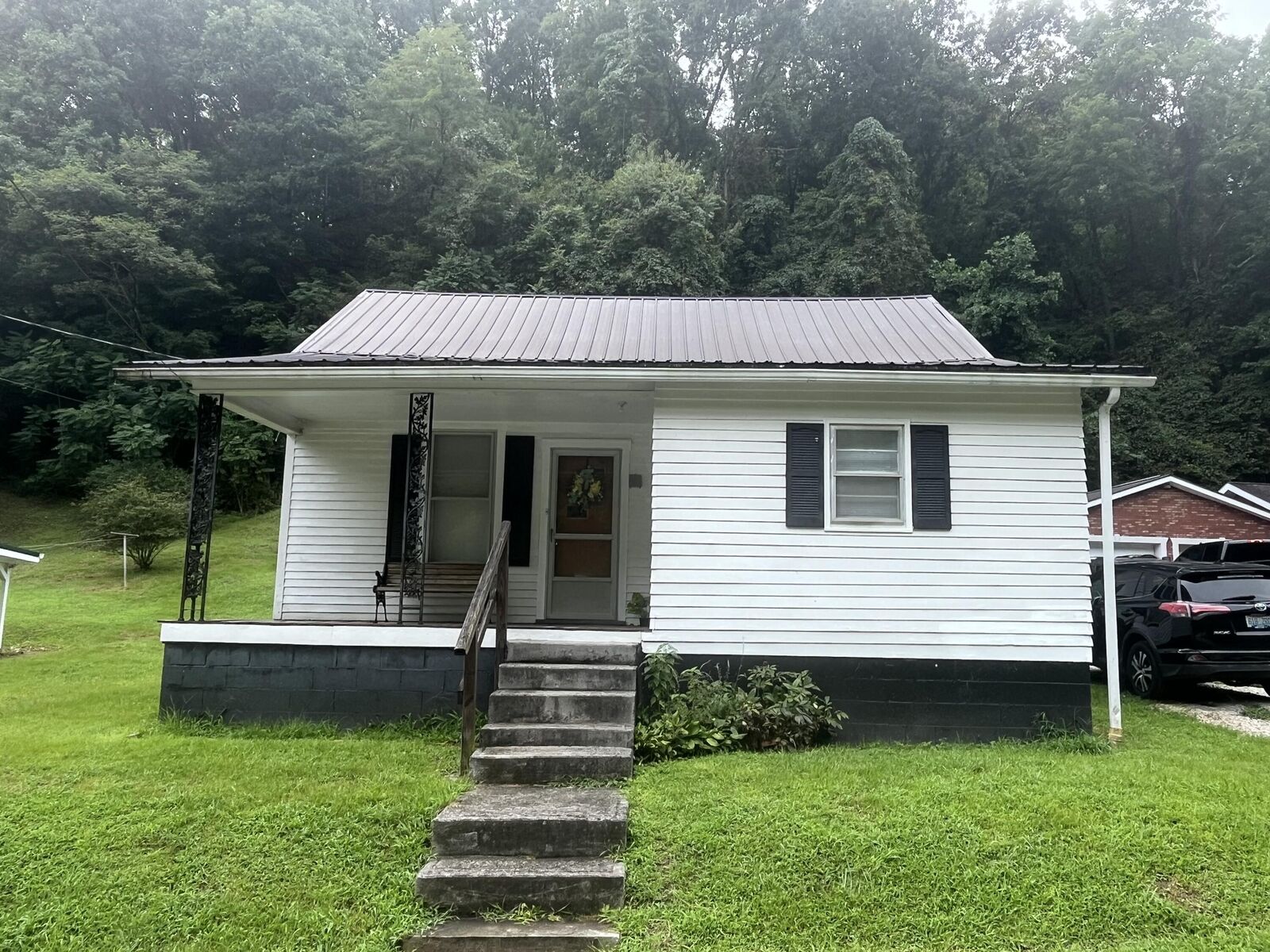 Property Photo: 227 Coal Branch Road KY 41465
