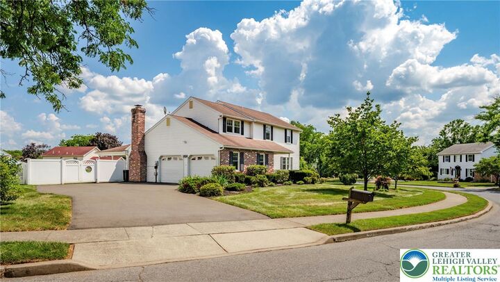 Property Photo: 4023 Danberry Drive PA 18045
