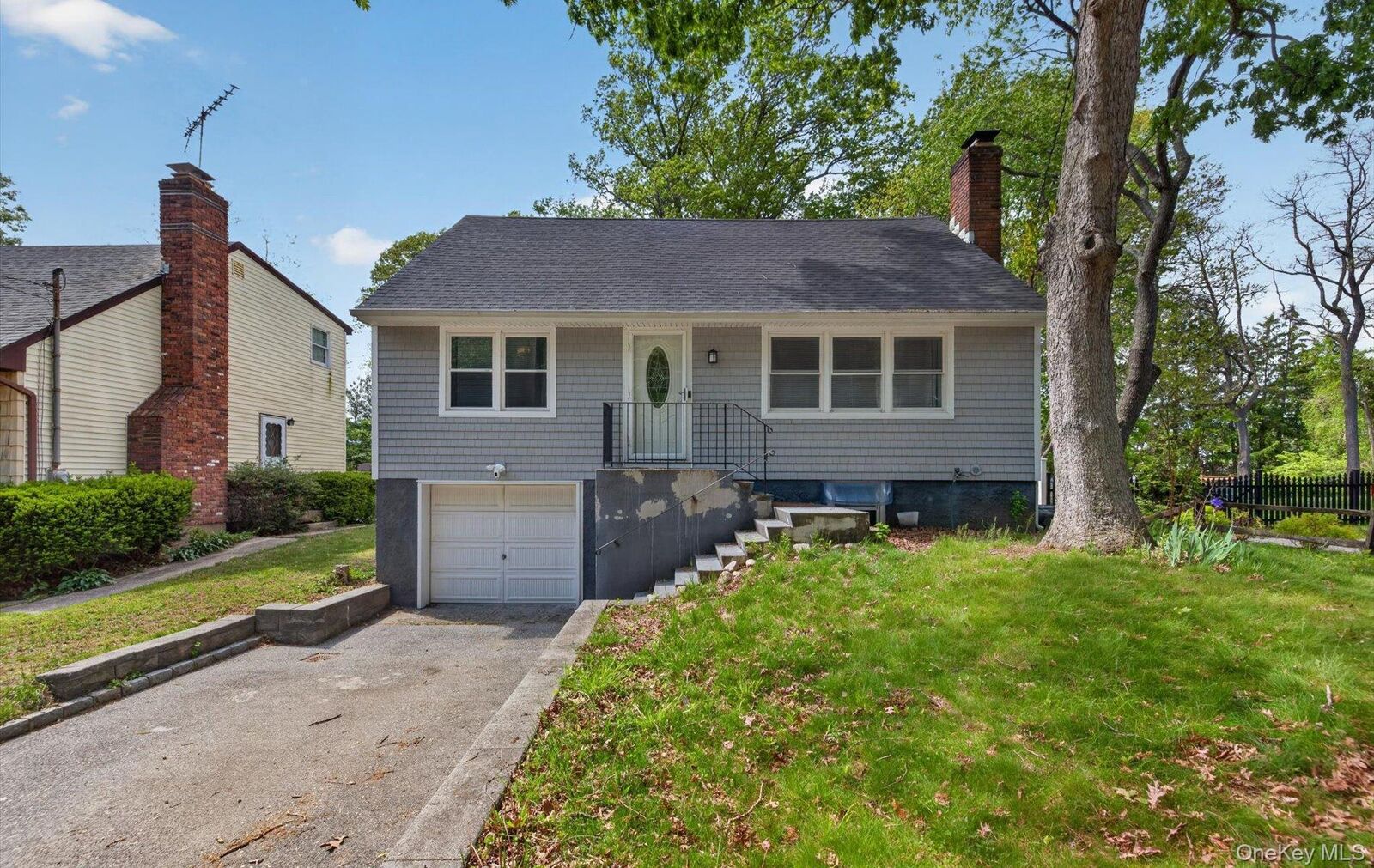 Property Photo: 15 Bergen Court NY 11746