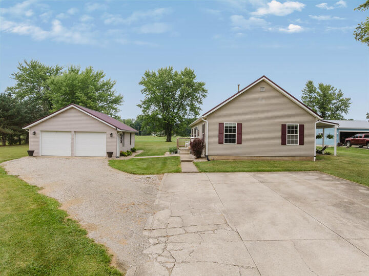 Property Photo: 7326 State Route 19 OH 43338