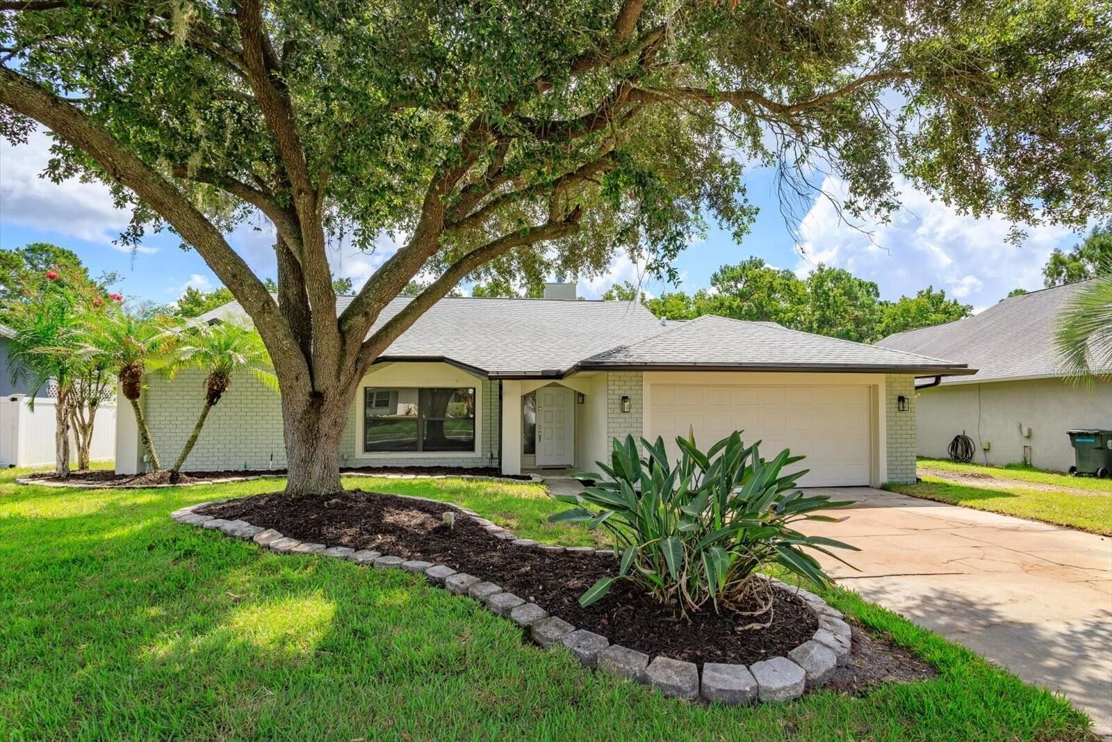 Property Photo: 1006 Beckstrom Drive FL 32765