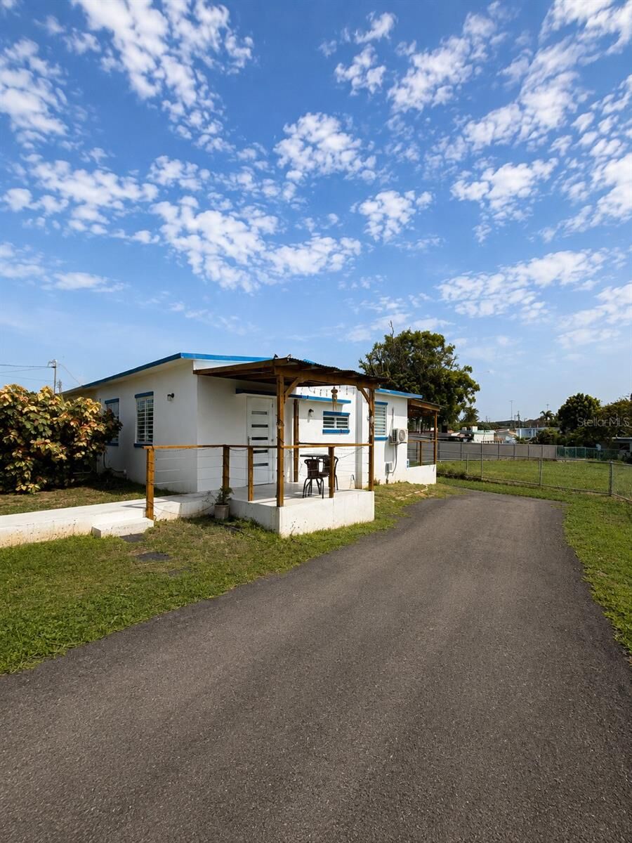 Property Photo:  Calle Pascua Urb. Manuel Corchado  PR 00662 