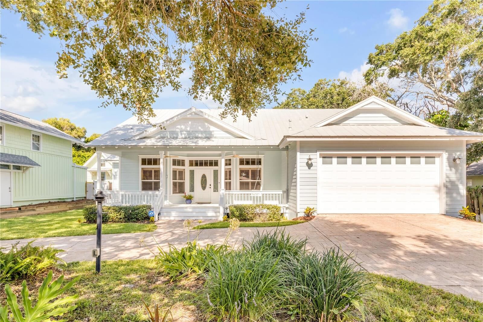 Property Photo:  410 S Peninsula Avenue  FL 32169 