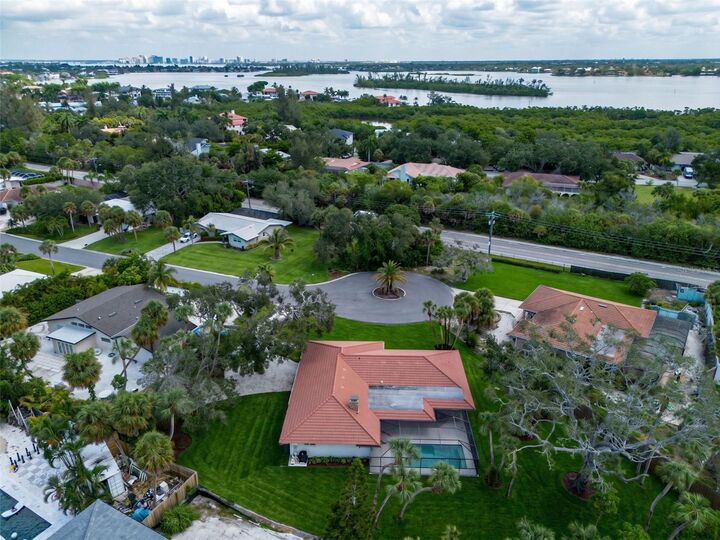 Property Photo: 670 Venice Lane FL 34242