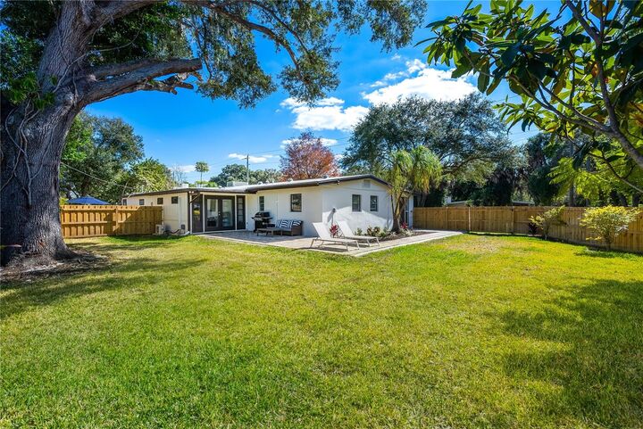 Property Photo:  2311 Waldemere Street A  FL 34239 