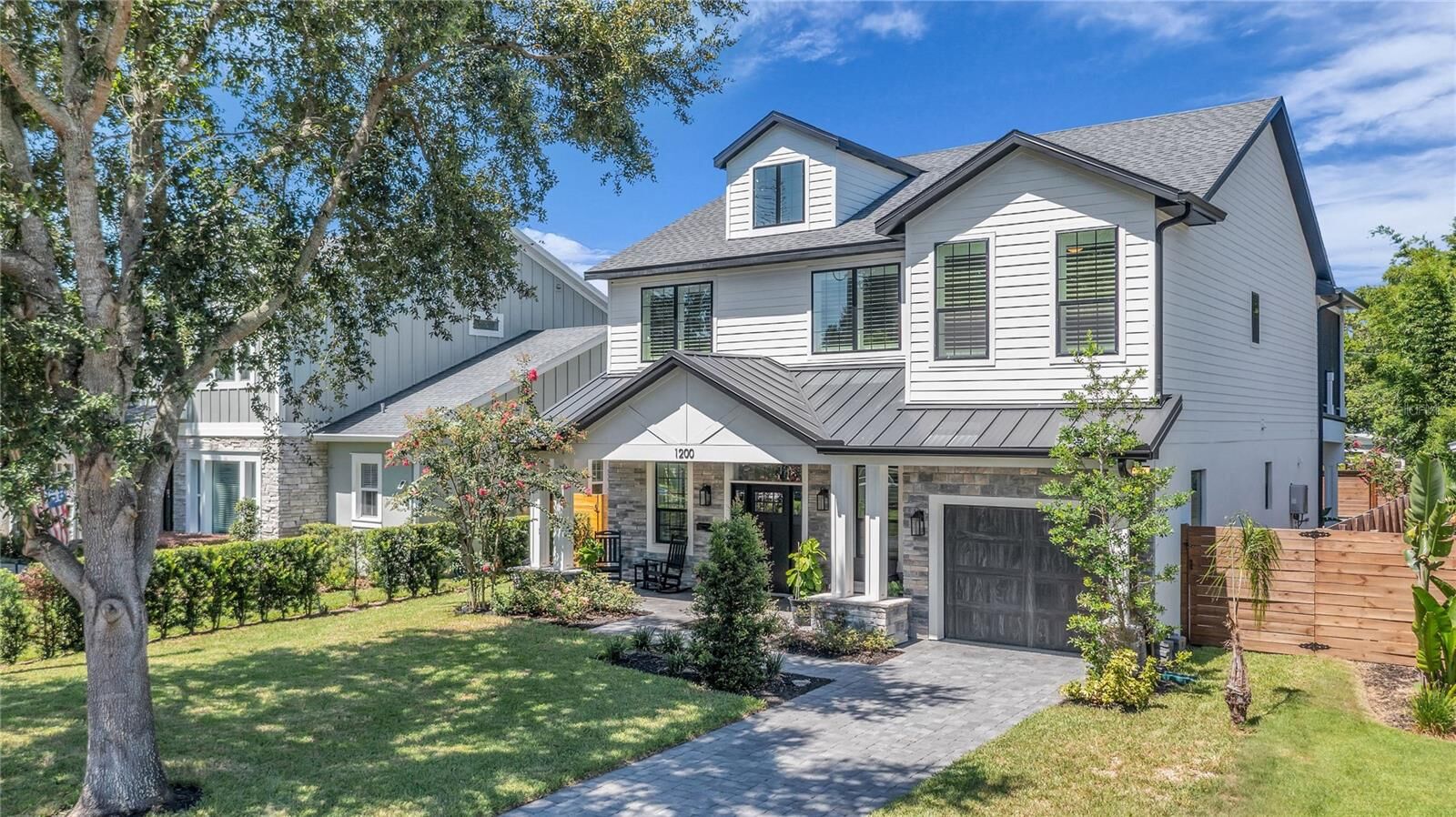 Property Photo:  1200 Edwards Lane  FL 32804 