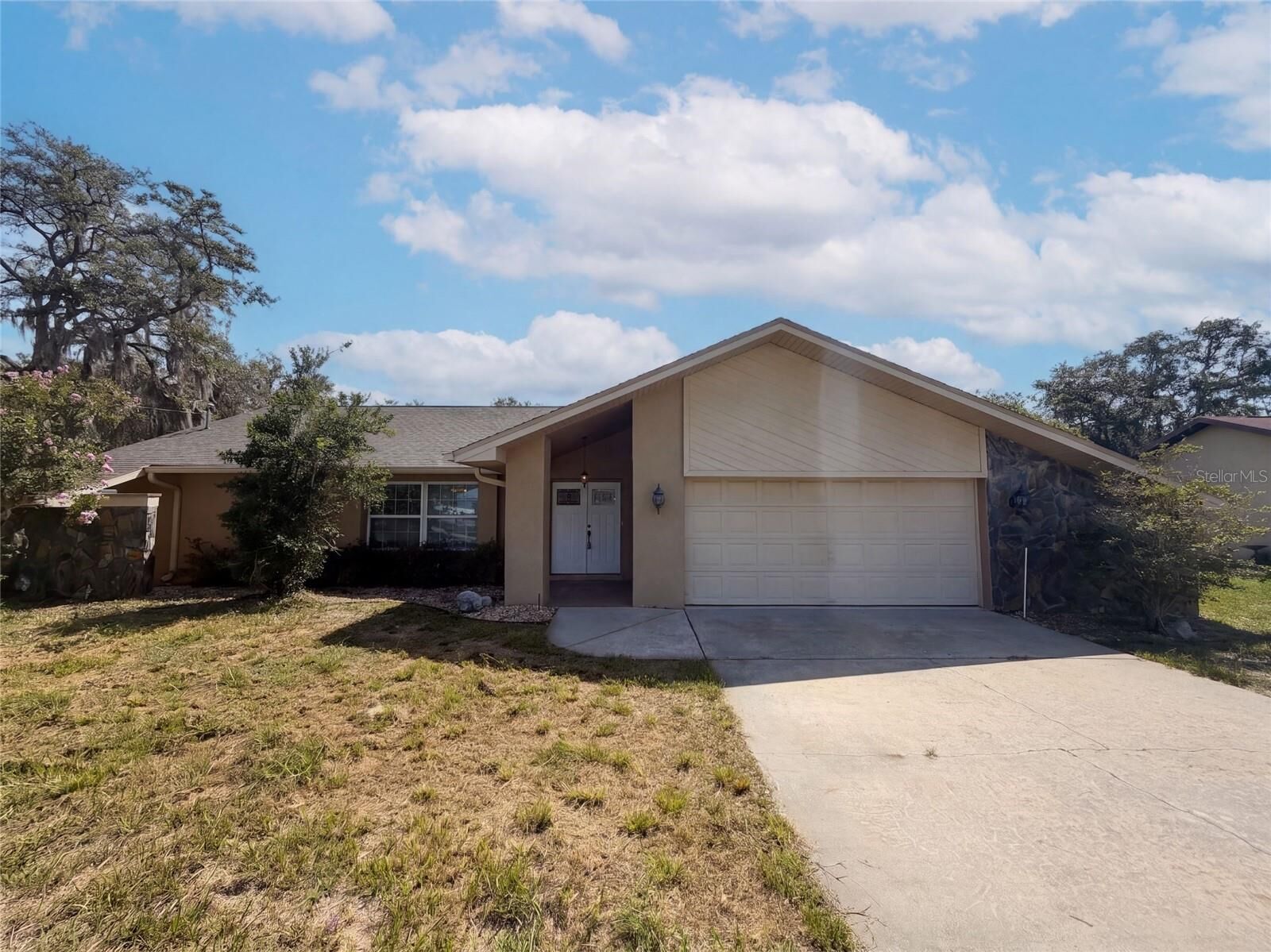 Property Photo: 4573 Bayridge Court FL 34606