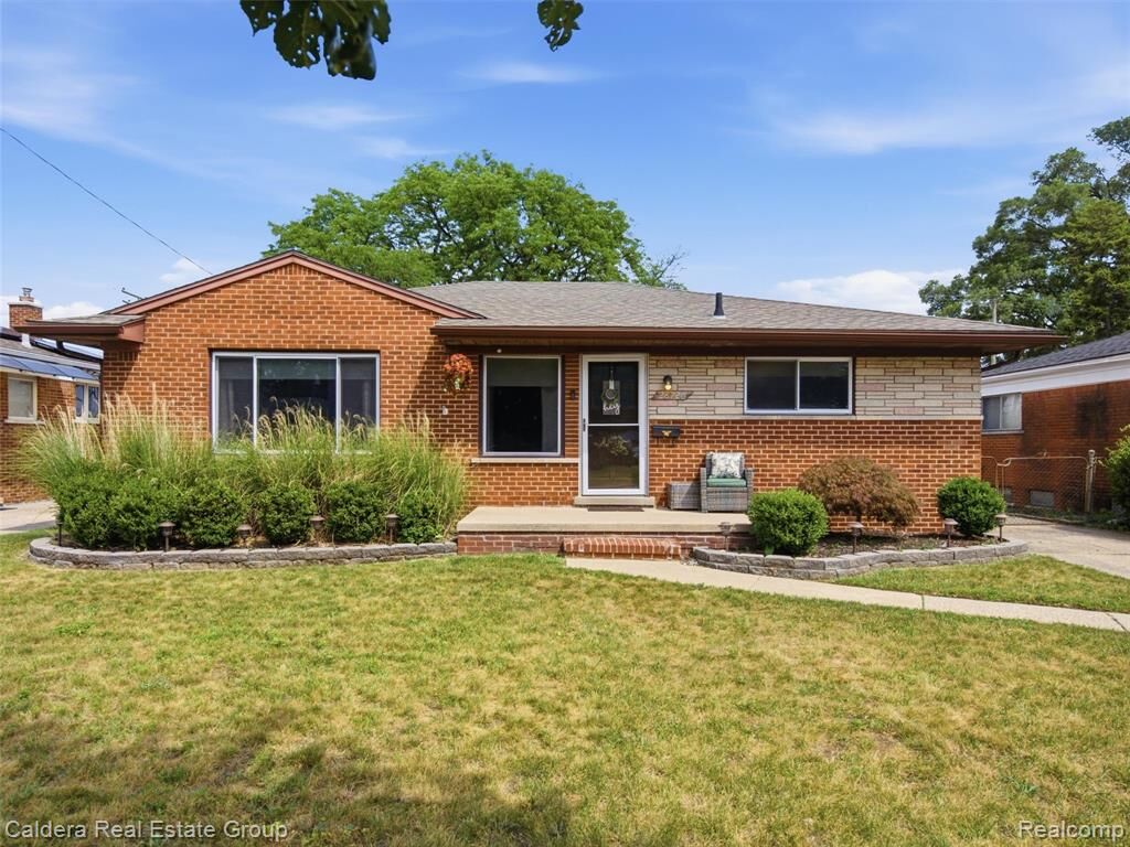 Property Photo: 28726 Suburban Drive MI 48088 7853
