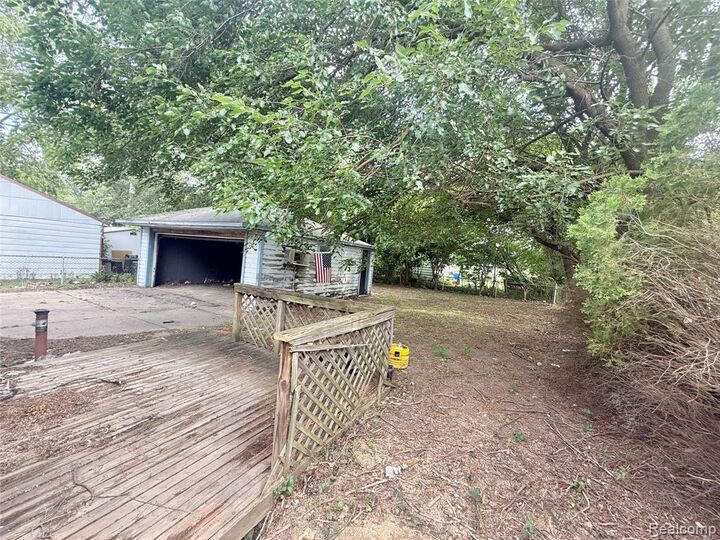 Property Photo:  24645 McDonald Street  MI 48125 1809 