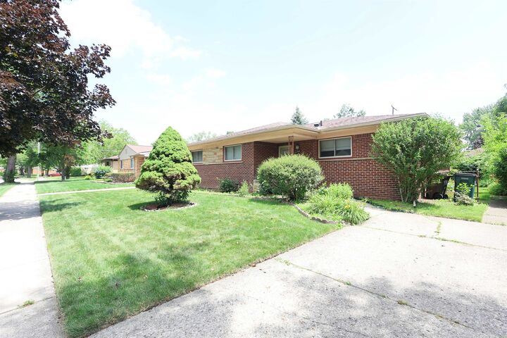 Property Photo:  23700 Radclift Street  MI 48237 