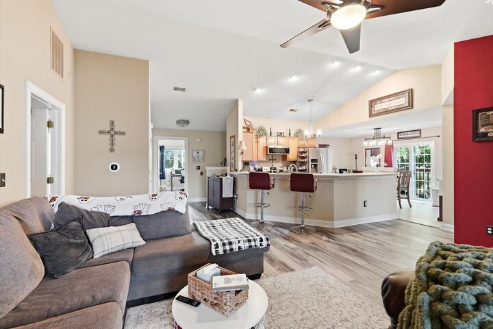 Property Photo:  2794 Edwards St  WI 53120 