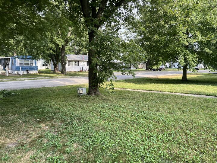 Property Photo: 321 N Shelby Street IL 62550