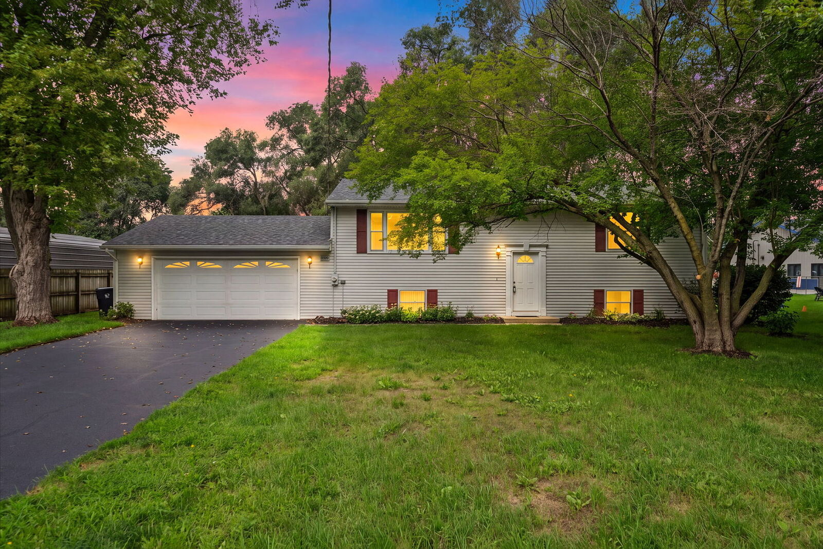 Property Photo:  11320 2nd Street  IL 61073 