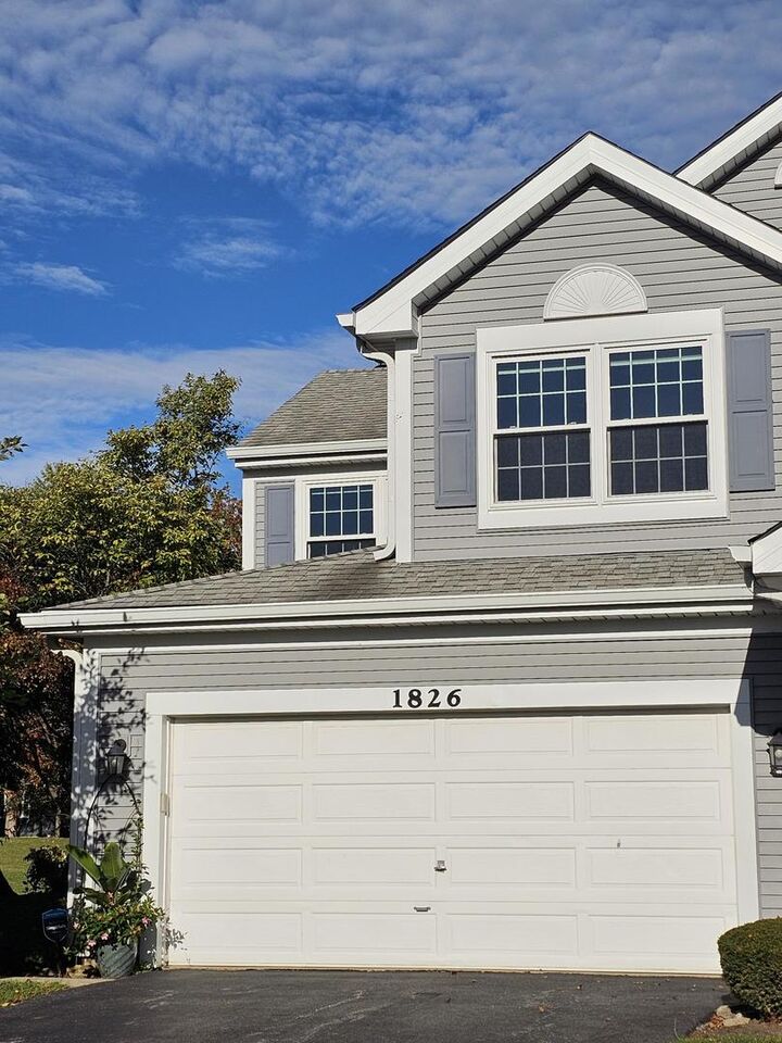 Property Photo:  1826 Lucylle Court  IL 60174 
