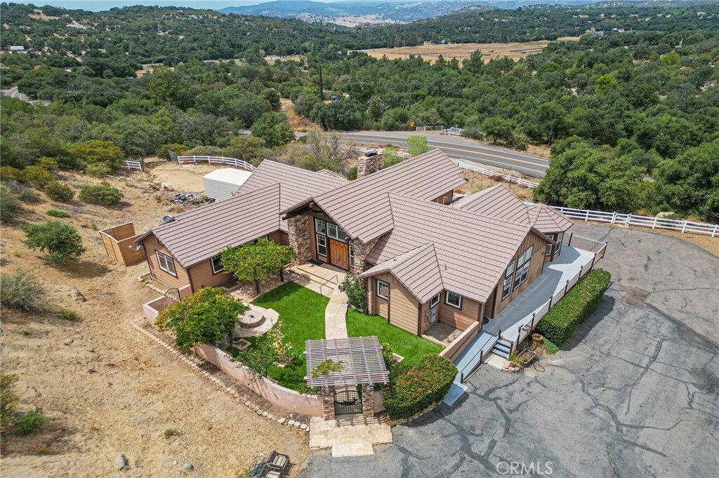 Property Photo: 3663 Highway 78 CA 92036
