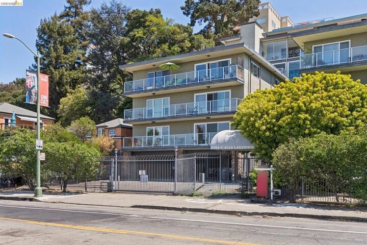 Property Photo: 2324 Lakeshore Ave 6 CA 94606