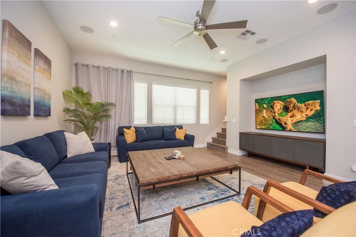 Property Photo:  983 E Mason Lane 123  CA 92805 