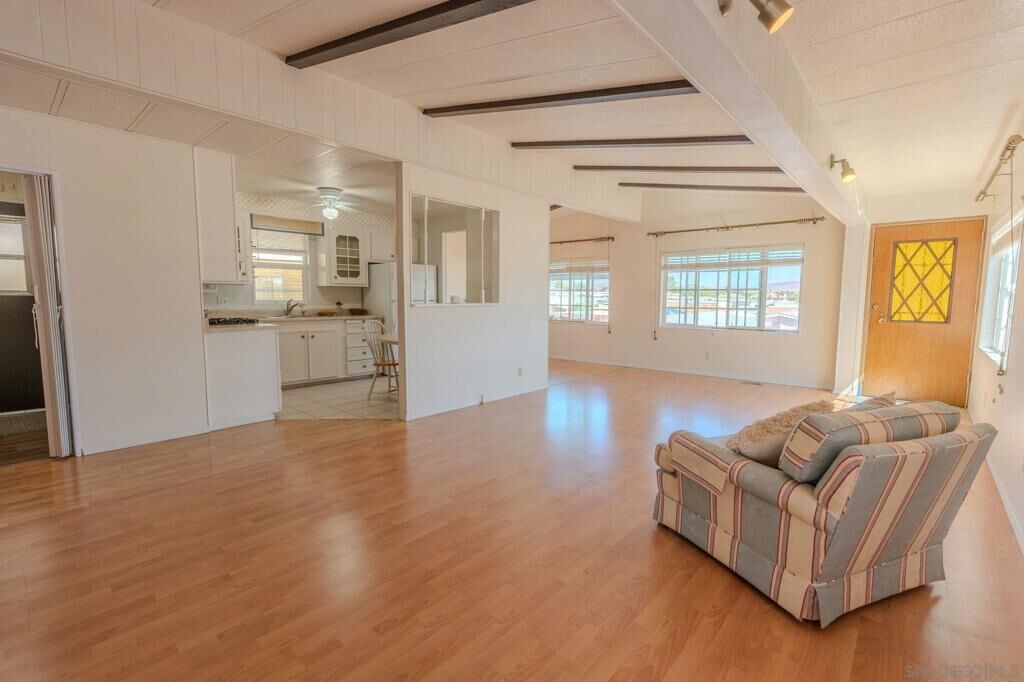 Property Photo: 6 Oriole Ln CA 92057