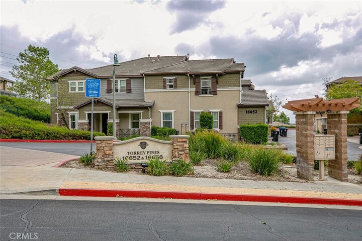 Property Photo:  16652 Nicklaus Drive 94  CA 91342 